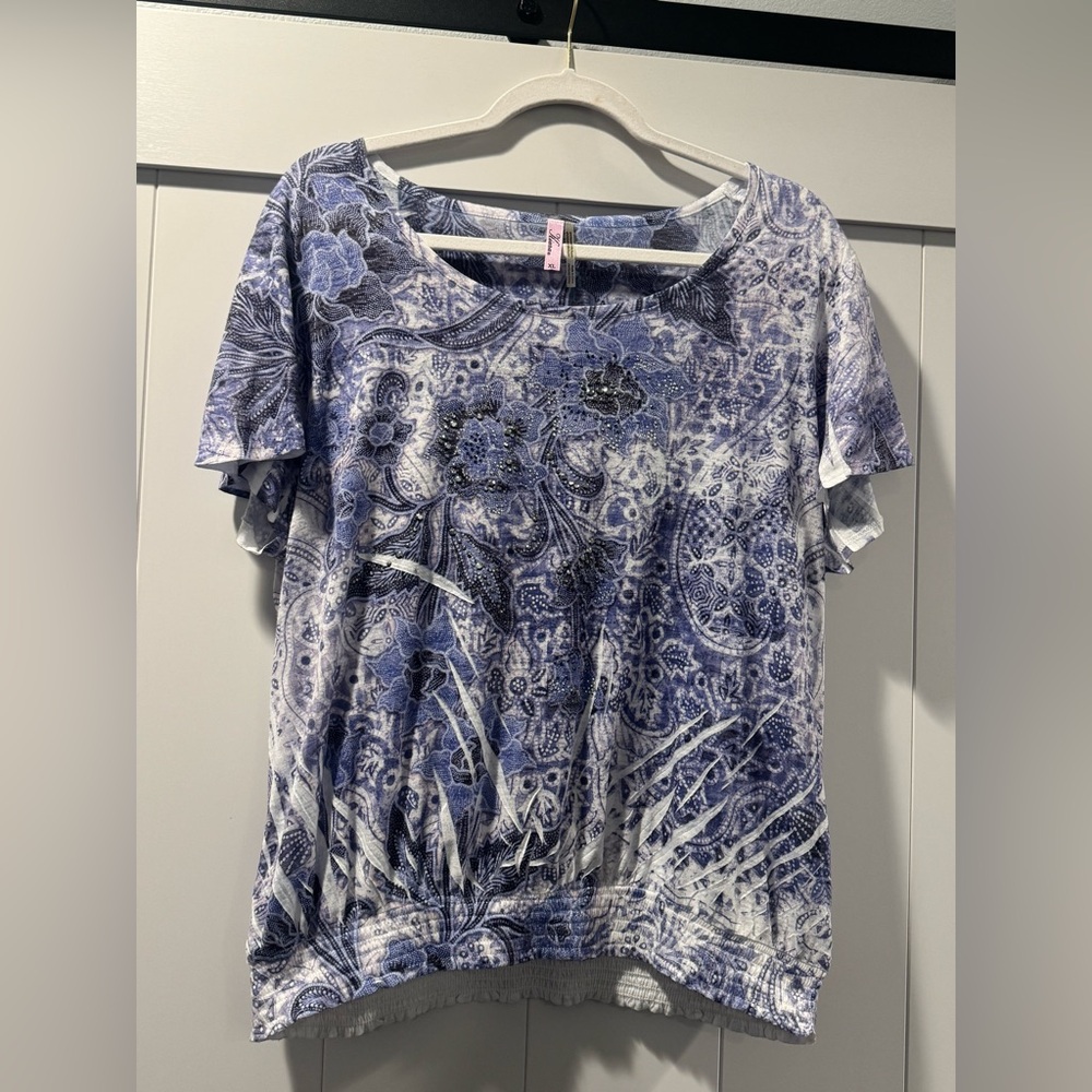 Floral Blue and White Women's Top
